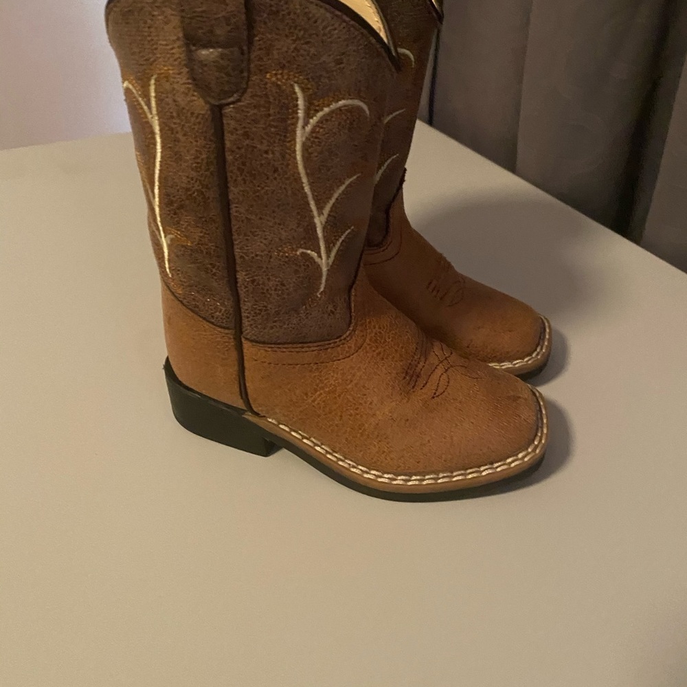 Toddler boots